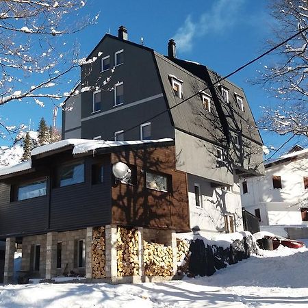 יהורינה Apartments Artic מראה חיצוני תמונה