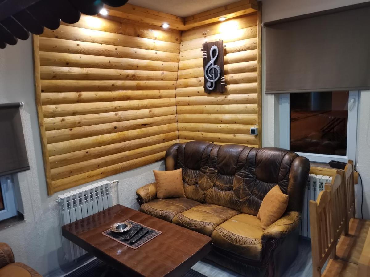 יהורינה Apartments Artic מראה חיצוני תמונה