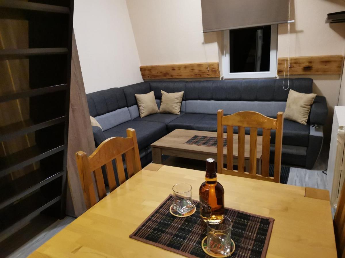 יהורינה Apartments Artic מראה חיצוני תמונה
