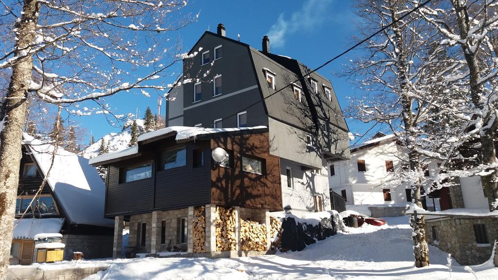 יהורינה Apartments Artic מראה חיצוני תמונה