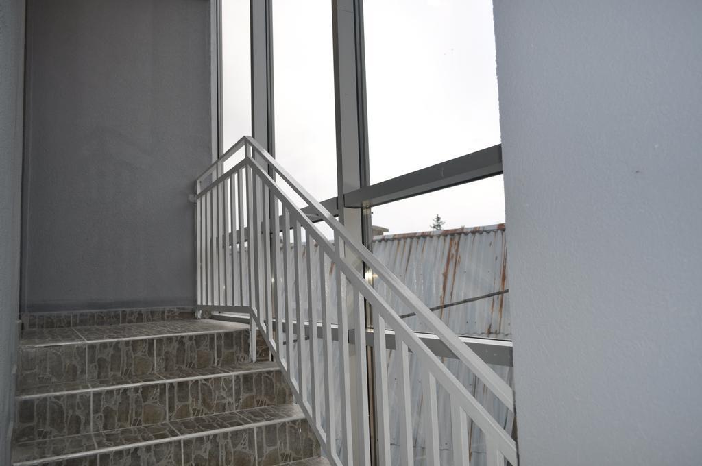 יהורינה Apartments Artic מראה חיצוני תמונה
