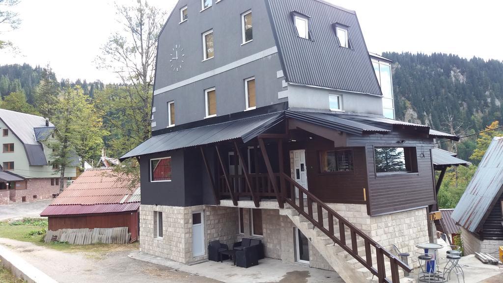יהורינה Apartments Artic מראה חיצוני תמונה