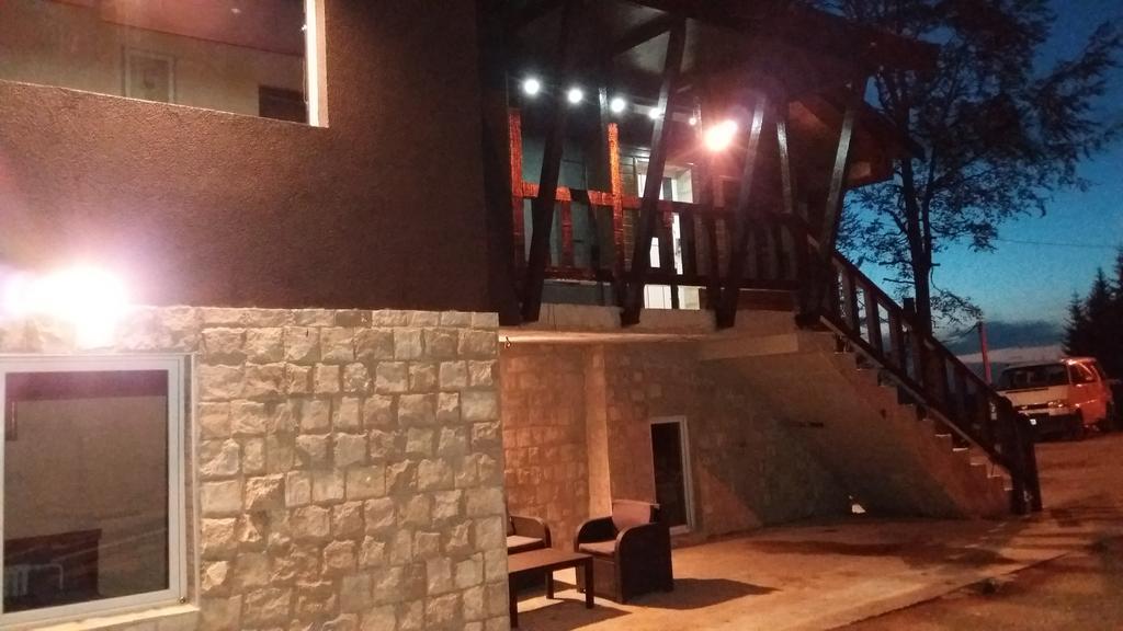 יהורינה Apartments Artic מראה חיצוני תמונה